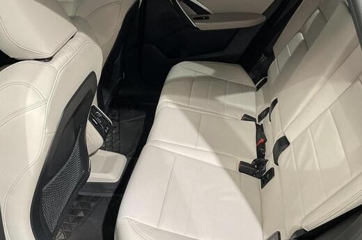 BMW iX1 vaihtoauto