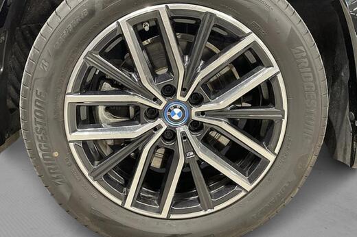 BMW iX1 vaihtoauto