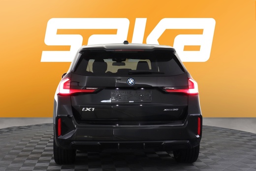 BMW iX1 vaihtoauto