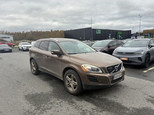 Volvo XC60 vaihtoauto