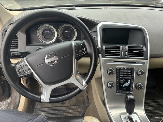 Volvo XC60 vaihtoauto