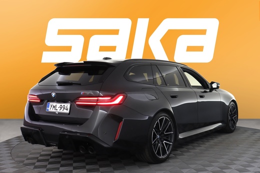 BMW M5 vaihtoauto