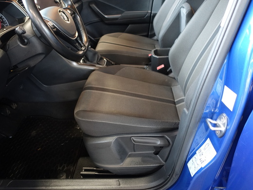 Volkswagen T-Roc vaihtoauto