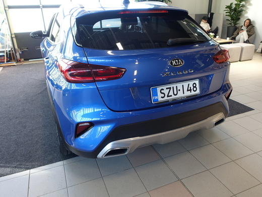 Kia XCeed vaihtoauto