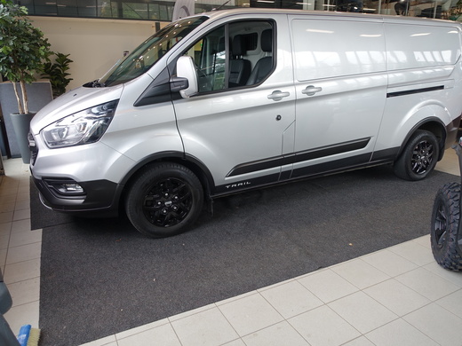 Ford Transit Custom vaihtoauto