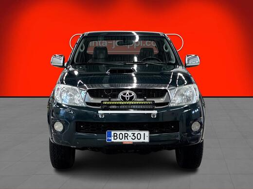 Toyota Hilux vaihtoauto