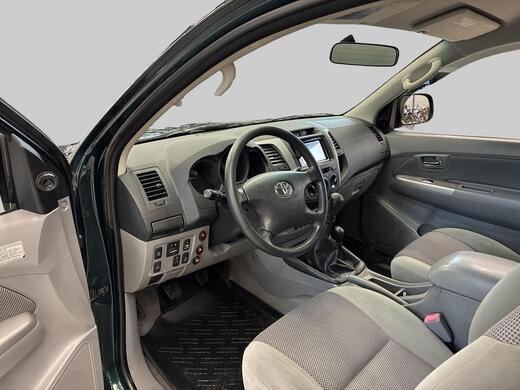 Toyota Hilux vaihtoauto