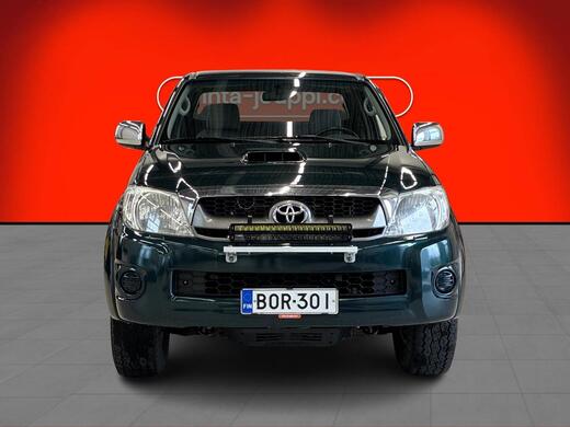 Toyota Hilux vaihtoauto