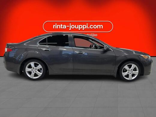 Honda Accord vaihtoauto