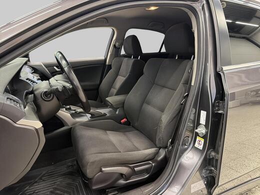 Honda Accord vaihtoauto