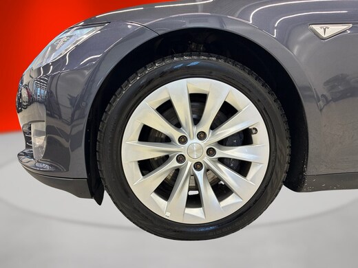 Tesla Model S vaihtoauto
