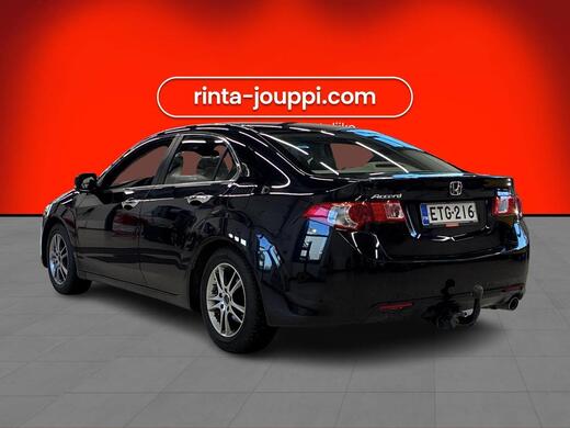Honda Accord vaihtoauto