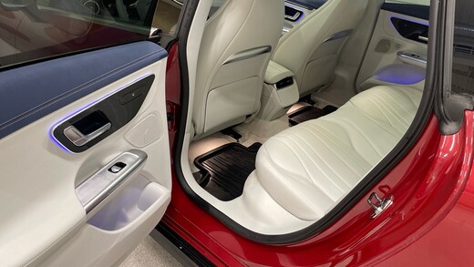 Mercedes-Benz EQE vaihtoauto
