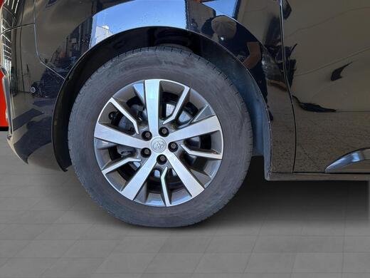 Toyota Proace Verso vaihtoauto