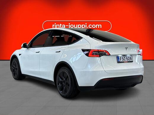 Tesla Model Y vaihtoauto