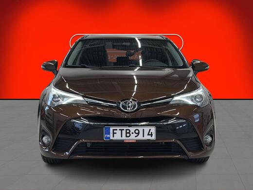 Toyota Avensis vaihtoauto