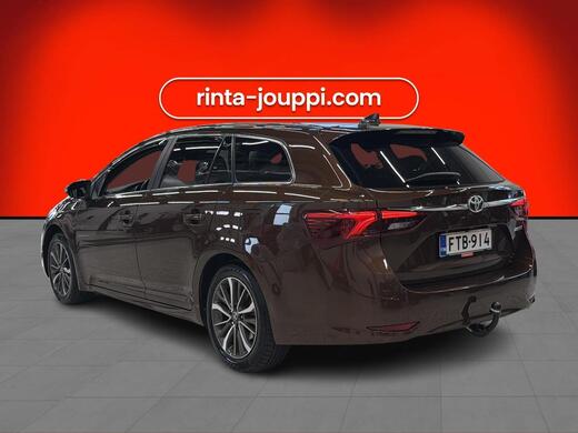 Toyota Avensis vaihtoauto