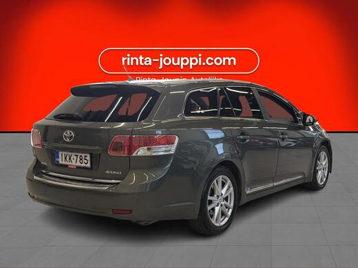 Toyota Avensis vaihtoauto