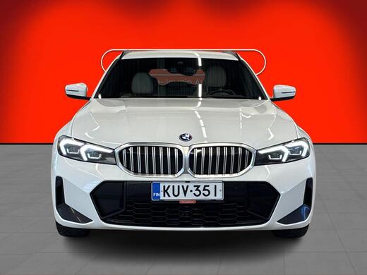 BMW 330 vaihtoauto