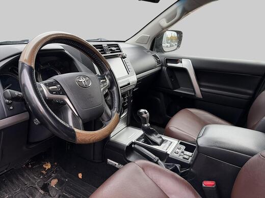 Toyota Land Cruiser vaihtoauto