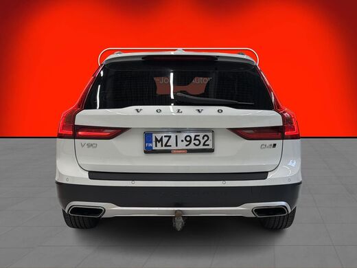 Volvo V90 Cross Country vaihtoauto