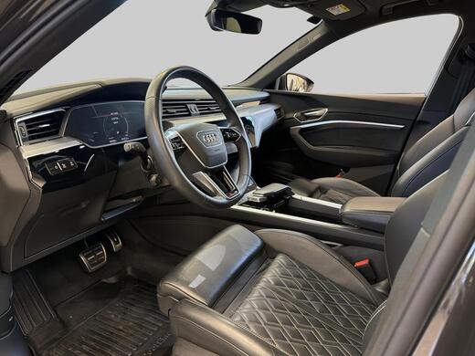 Audi Q8 e-tron vaihtoauto