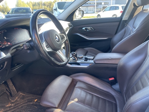 BMW 320 vaihtoauto
