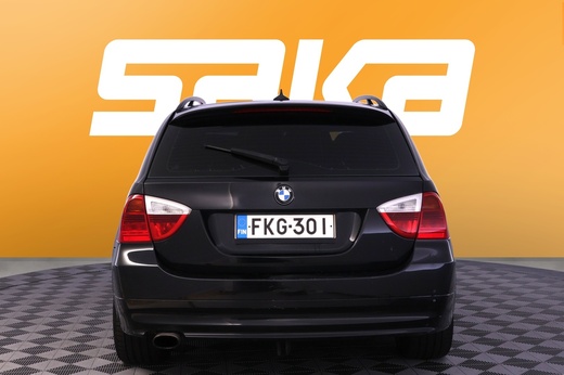 BMW 320 vaihtoauto