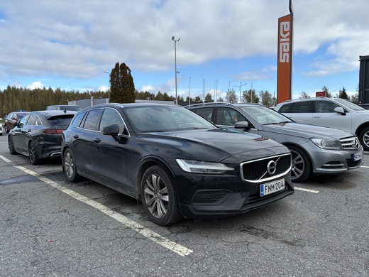 Volvo V60 vaihtoauto