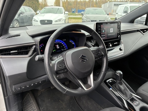 Suzuki Swace vaihtoauto
