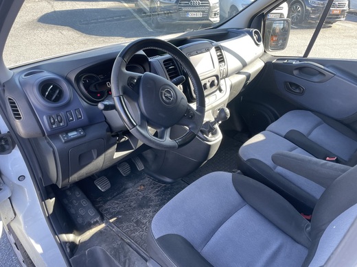 Opel Vivaro vaihtoauto