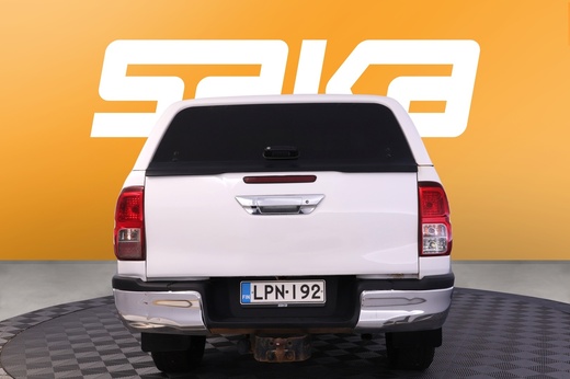 Toyota Hilux vaihtoauto