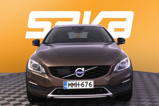 Volvo V60 Cross Country vaihtoauto