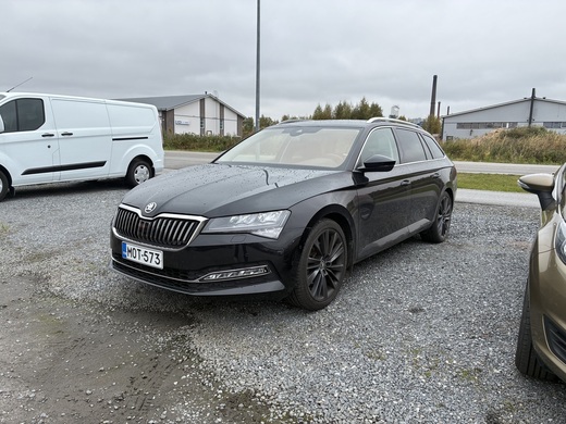 Skoda Superb vaihtoauto