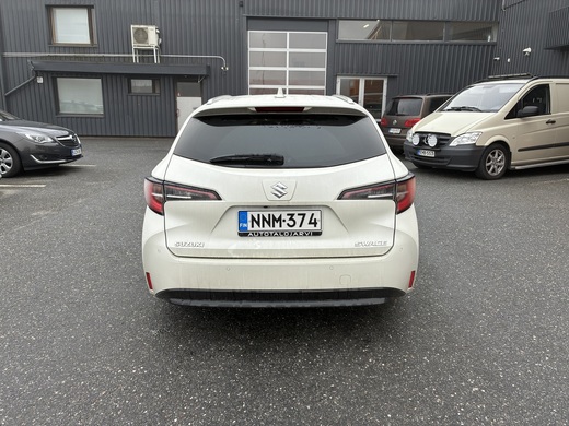 Suzuki Swace vaihtoauto