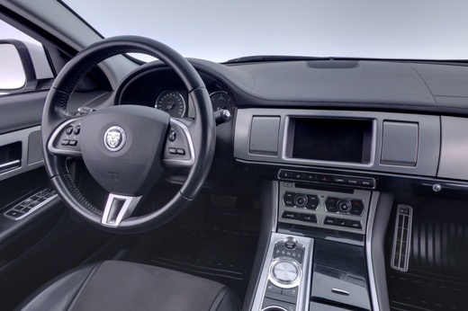 Jaguar XF vaihtoauto