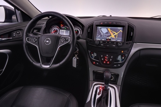 Opel Insignia vaihtoauto