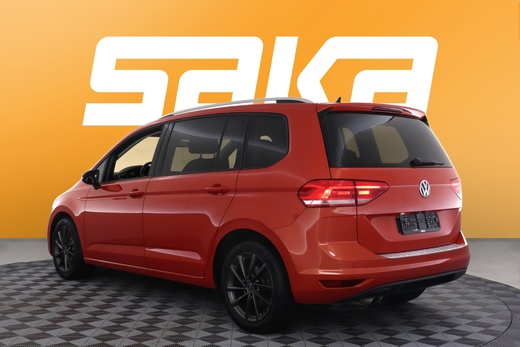 Volkswagen Touran vaihtoauto