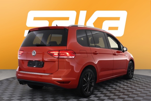 Volkswagen Touran vaihtoauto