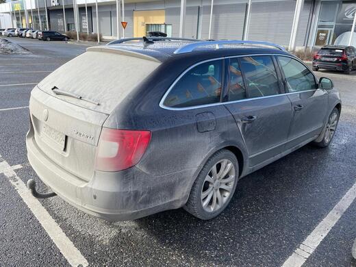 Skoda Superb vaihtoauto