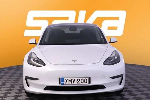 Tesla Model 3 vaihtoauto