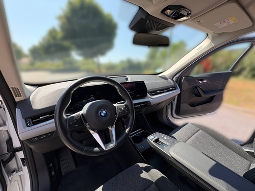 BMW iX1 vaihtoauto