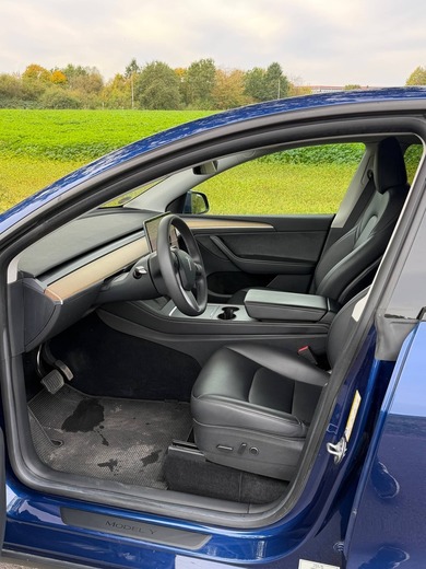Tesla Model Y vaihtoauto