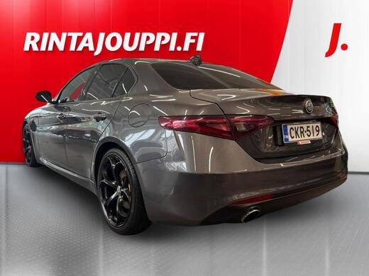Alfa Romeo Giulia vaihtoauto