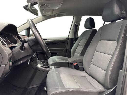 Volkswagen Golf Sportsvan vaihtoauto