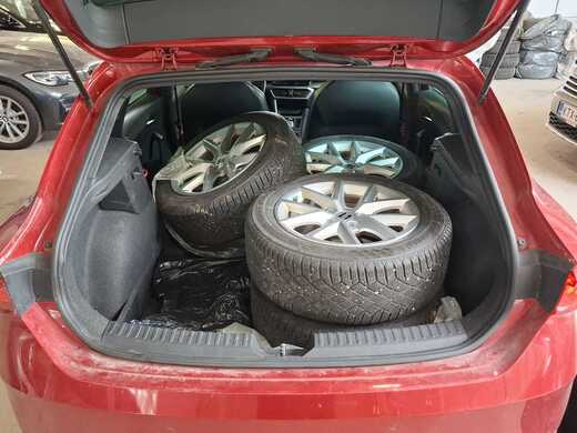SEAT Leon vaihtoauto