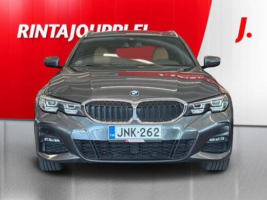 BMW 330 vaihtoauto