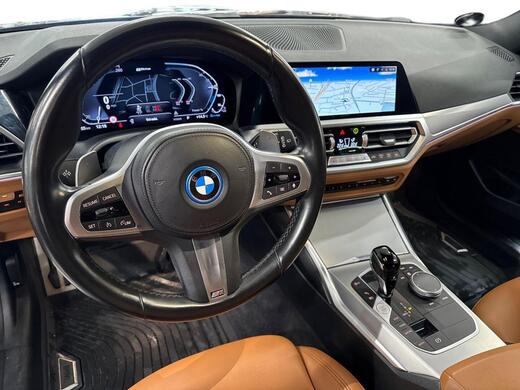 BMW 330 vaihtoauto