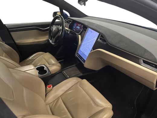 Tesla Model X vaihtoauto