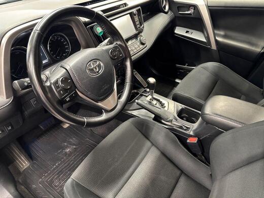 Toyota RAV4 vaihtoauto